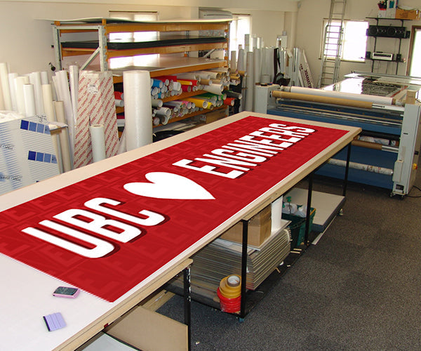 cheapest - fast banner printing in Canada - many size